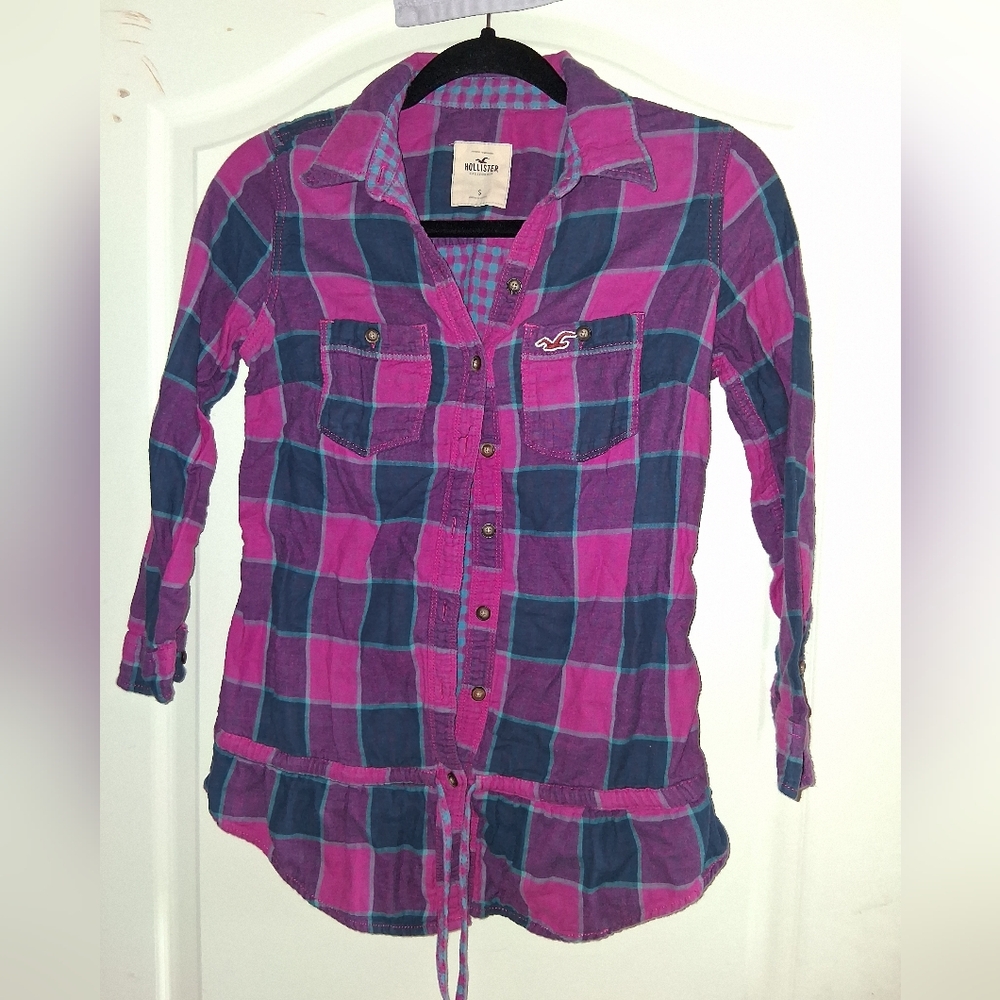 Hollister Pink and Blue Plaid Shirt